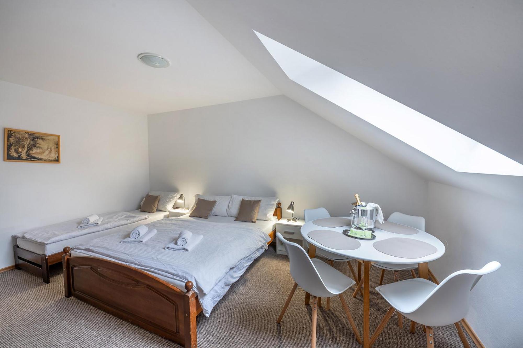 Rodinny Hotel Myslivna Třeboň 외부 사진